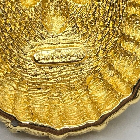 Burberry Necklace Pendant Pearl Enhancer Green Enamel Gold Tone Estate  find - Picture 2 of 5